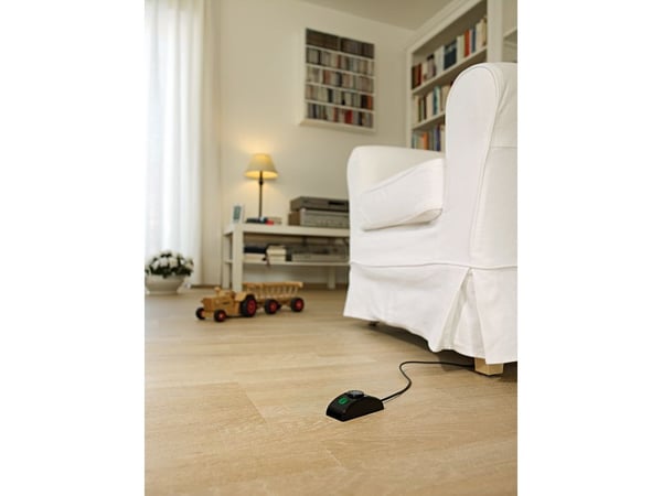 Brennenstuhl 1153300467, 2 m, Sisätila, Kulmikas, IP20, Musta, 7 AC-pistorasia(a)
