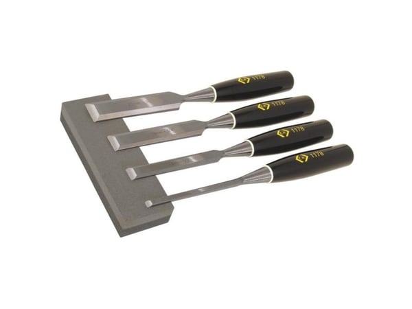 C.K. skarp meiselsett med skrå egg, 4 deler + skjerpestein C.K. T1180