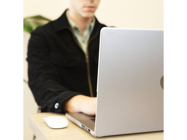 Moshi iGlaze för MacBook Pro 16" (2021) - Smoky Gray