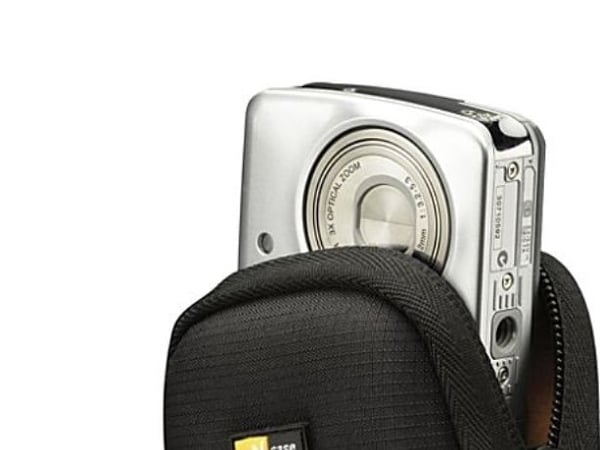 Case Logic Ultra Compact Camera - Taske til kamera - nylon - sort - for Canon PowerShot ELPH SD1100, SD750, SD770, SD790, SD850, SD870, SD880, SD89...