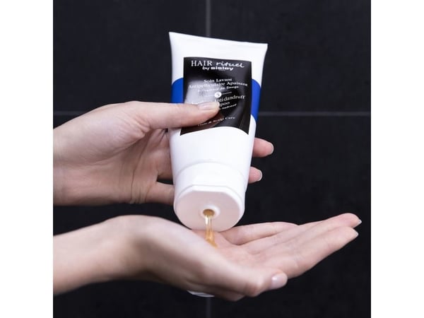 Sisley Soothing Anti-Dandruff Shampoo, Unisex, Shampoo, Kaikille hiuksille, Kaikki värit, 200 ml, Hilseshampoo, Rauhoittava