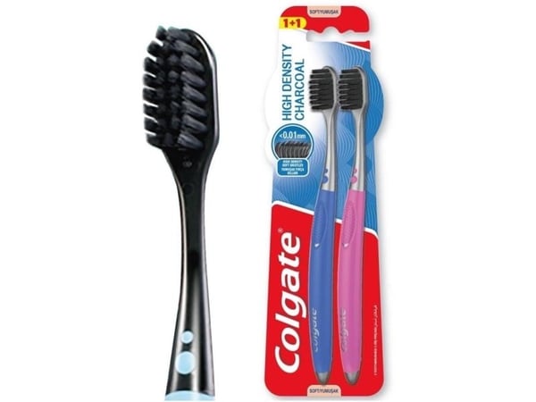 Colgate High Density Charcoal Soft Toothbrush 2 stk.