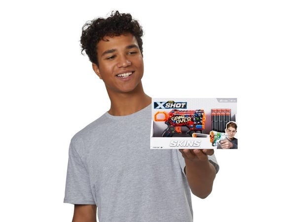 X-Shot Skins Menace Dart Blaster (8 Darts)