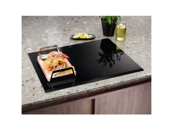 Electrolux EIV734 Musta Sisäänrakennettava 68 cm Zone induktiokeittotaso 4 zone(s)