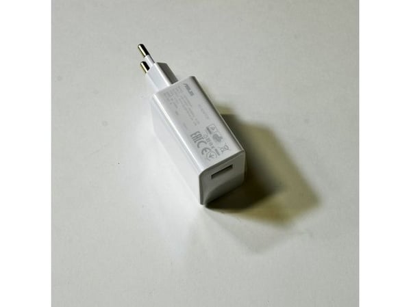 ASUS 0A001-00502800, Telefon, Innendørs, 100 - 240 V, 50 - 60 Hz, 18 W, 5 / 9 V