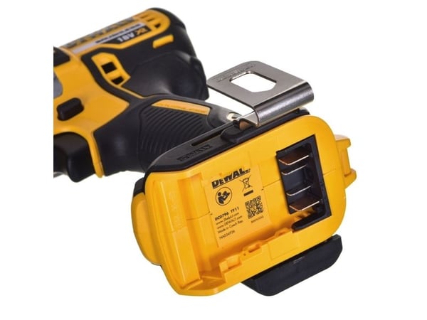 DEWALT combo-sats 18V DCK623P3 (DCD796, DCF887, DCG405, DCS367, DCS570, DCL050) 3x5,0Ah 2xDS300