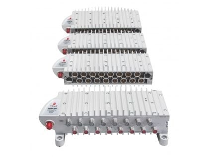 Triax 307697, 8 lähtöä, 8 tuloa, 75 O, F, 100 - 240 V, 75 dBµV