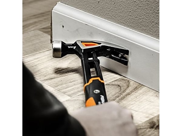 Fiskars snekkerhammer med plasthåndtak 450g (1027202)