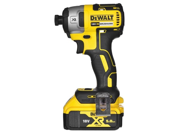 Dewalt DCK266P2T iskuporakone/-sarja, 2x 5.0Ah