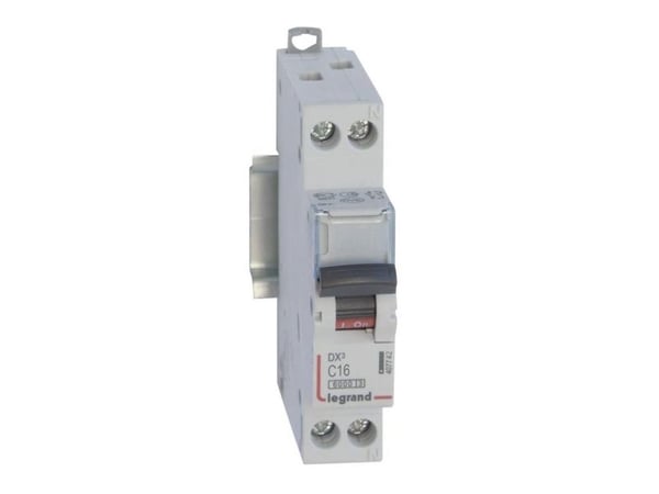 Legrand DX3, Pienoiskatkaisija, Tyyppi C, IP20, 210 - 250 V