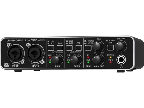Behringer UMC204HD