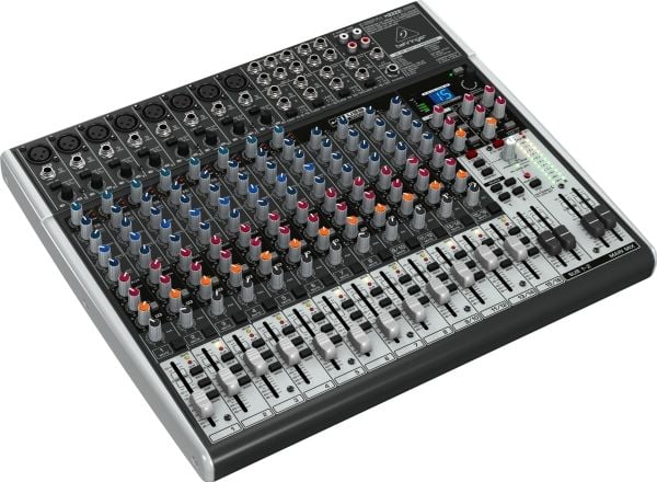 Behringer XENYX X2222USB, 22 kanavaa