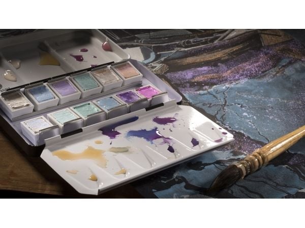 Rembrandt Professional Watercolour Paint, Metal Tin Set, 12 Pans + 1 Brush, Special Effects colour S