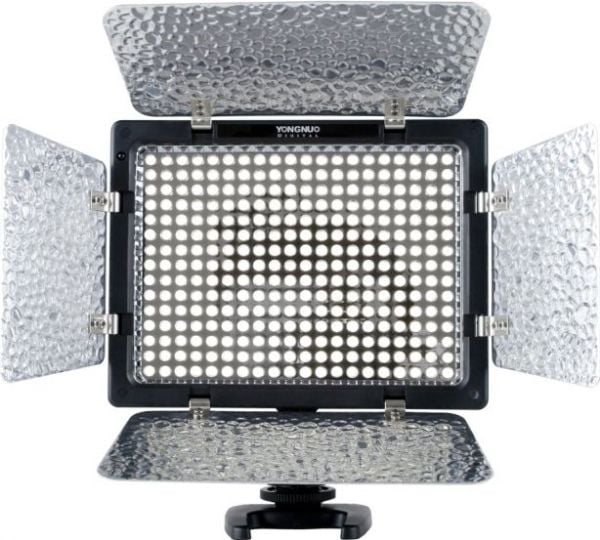 Yongnuo LED-valaisin YN-300III 3200K-5500K