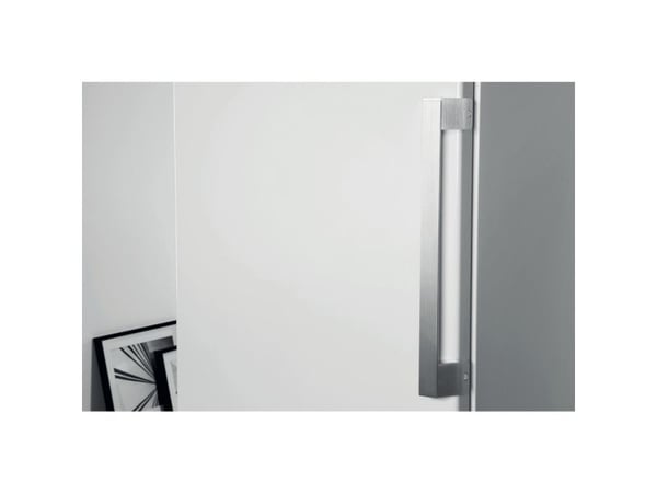 Whirlpool UW8F2DWHBIN2 kaappipakastin, valkoinen