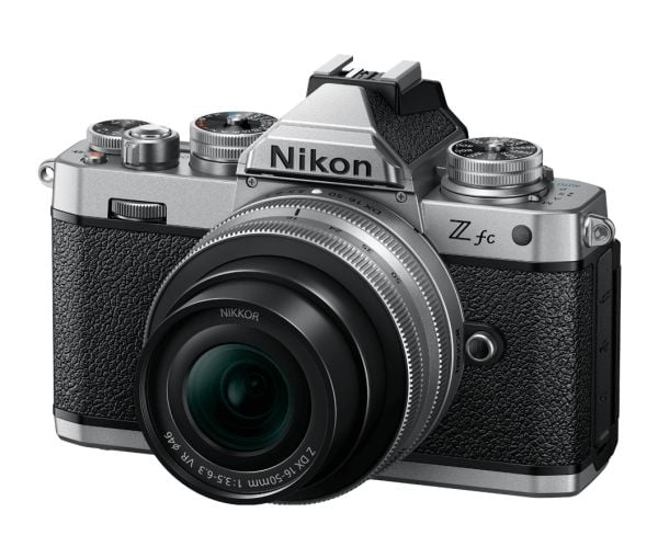 Nikon Z fc + 16-50 VR, 20,9 MP, 5568 x 3712 piksler, CMOS, 4K Ultra HD, Berøringsskjerm, Sort, Sølv