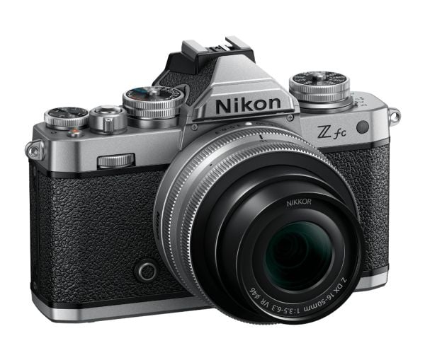 Nikon Z fc + 16-50 VR, 20,9 MP, 5568 x 3712 piksler, CMOS, 4K Ultra HD, Berøringsskjerm, Sort, Sølv