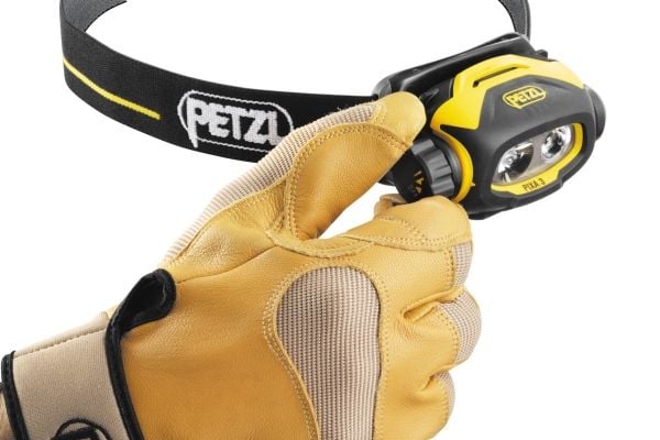 Petzl Pixa 3, Hodebåndslommelykt, Sort, Gult, IP67, 100 lm, AA, 160 g
