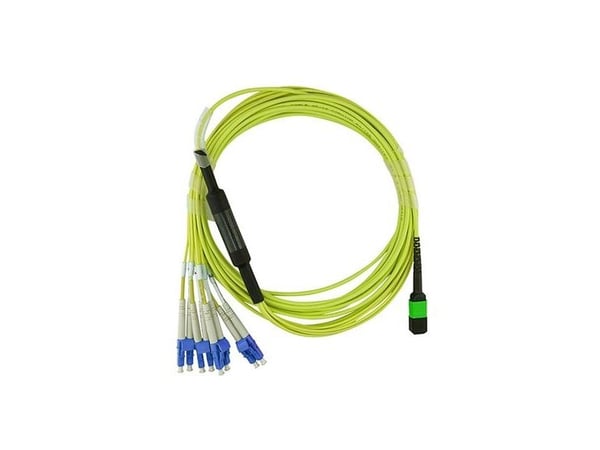 BlueOptics SFP5141BU7.5MKB, 7,5 m, G.657.A1, MPO/APC, 4xLC/UPC, Hankjønn/hunkjønn