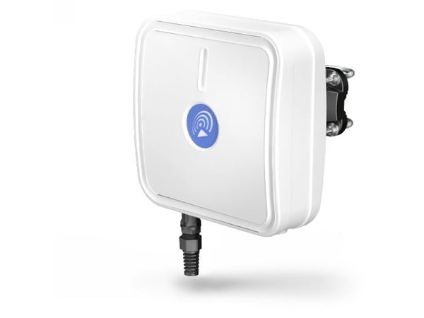 QuWireless QuMax, 7 dBi, 2,4-2,5/4,7-6 GHz, 50 ohm (O), sektoriantenni, vertikaalinen polarisaatio, IP67 QuWireless QuMax, 7 dBi, 2,4-2,5/4,7-6 GHz, 50 ohm (O), sektoriantenni, vertikaalinen polarisaatio, IP67