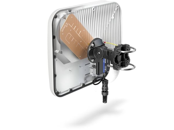 QuWireless AXRL, 7 dBi, 0.694-0.96/1.7-2.2/2.2-2.7 GHz, 7 dBi, 50 O, 70°, 70°