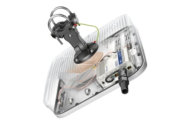 QuWireless AXR12, 7 dBi, 0.6 - 2.7 GHz, 7 dBi, 7 dBi, 50 O, 70°