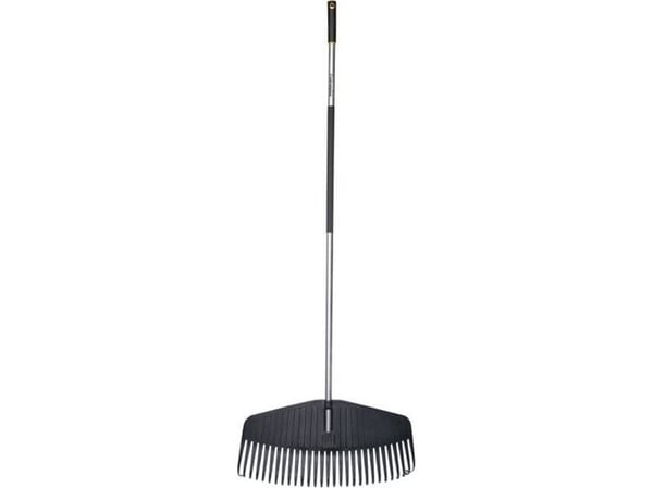 Fiskars Rake for leaves with an aluminum handle, width 511mm - 135570