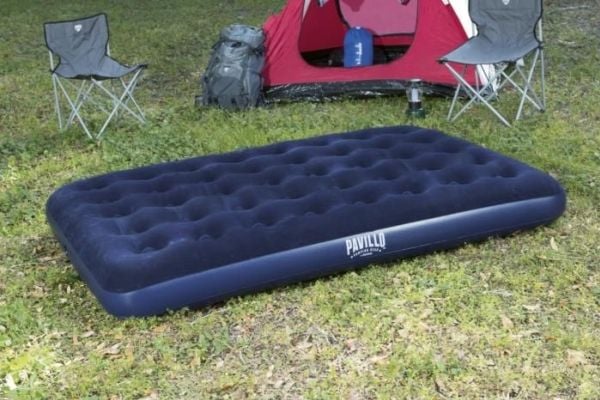Bestway Flocked madrass 191x137x22 cm (67002)