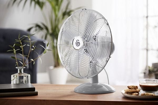 Swan Retro-tuuletin SFA12620GRN harmaa