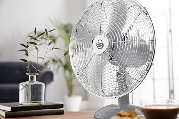 Swan Retro-tuuletin SFA12620GRN harmaa