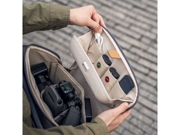 PGYTECH OneGo 10L olkalaukku (musta)