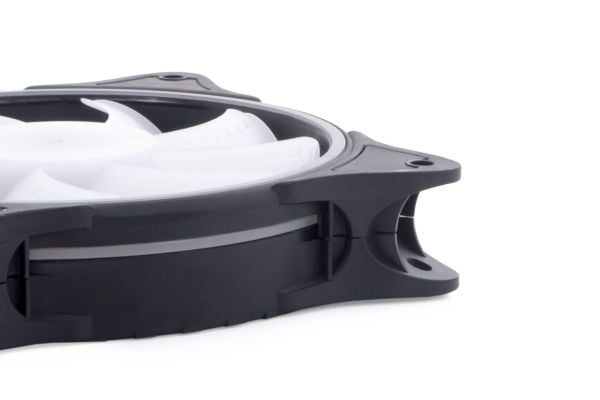 Alphacool Rise Aurora, Vifte, 12 cm, 2600 RPM, 118,9 m³/t, Sort, Translucent