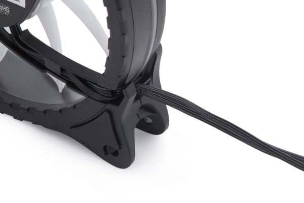 Alphacool Rise Aurora, Vifte, 12 cm, 2600 RPM, 118,9 m³/t, Sort, Translucent