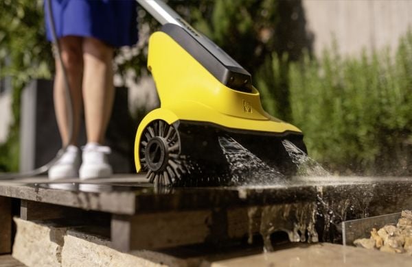 Kärcher PCL 3-18 - Terrasserens - trådløs - 18 V - 2.5 Ah inkludert lader - 500-600 rpm - 4 kg