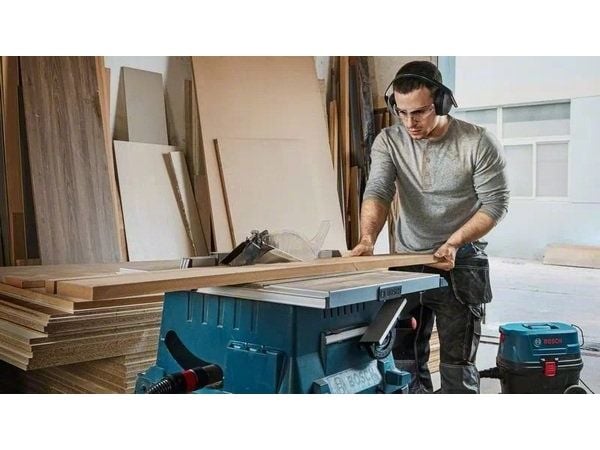 BOSCH BORDSAG 1800W GTS 254 + STATIV