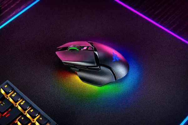 Razer Basilisk V3 pro - Mus - ergonomisk - høyrehendt - optisk - 11 knapper - trådløs - Bluetooth