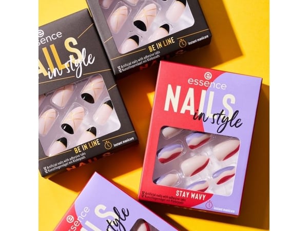 Essence nails in style, Fingernegler, Hvit, Monokromatisk, 12 stykker
