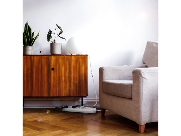 LogiLink pistorasia - AC 230 V - 3680 Watt - tulo, tulo CEE 7/7 - lähtöliitännät: 5 (5 x pistoke CEE 7/3)