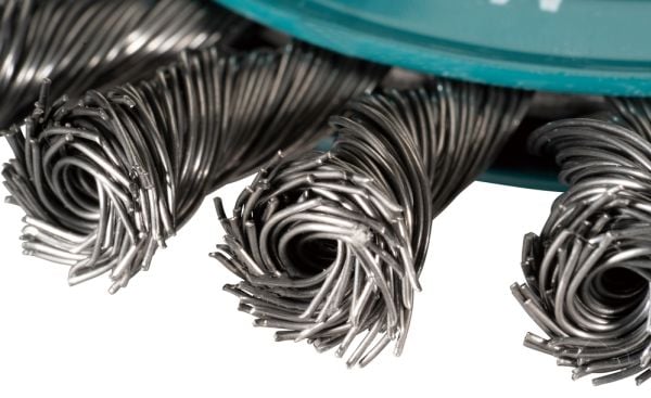Makita D-73405, Kopp stålbørste, Nedtrykket senter, 11,5 cm, 12500 RPM