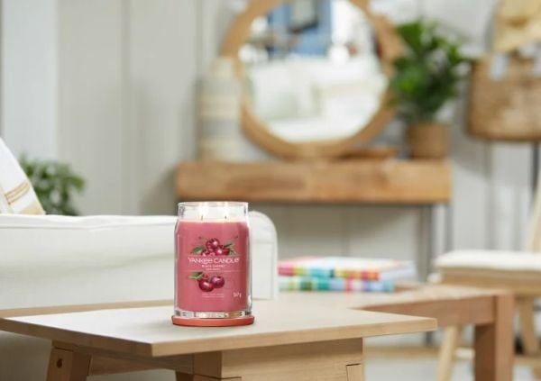 Yankee Candle 1701380E, Sylinteri, Vaaleanpunainen, Kirsikka, 90 h, 1 kpl
