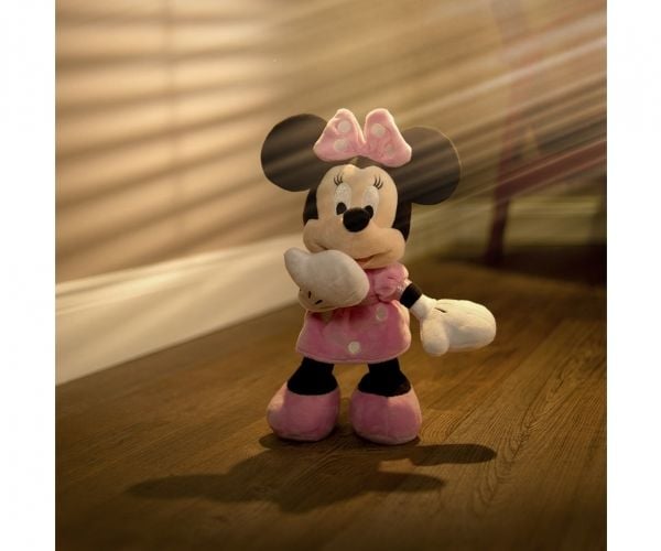 Simba Toys Core Minnie, Karakter