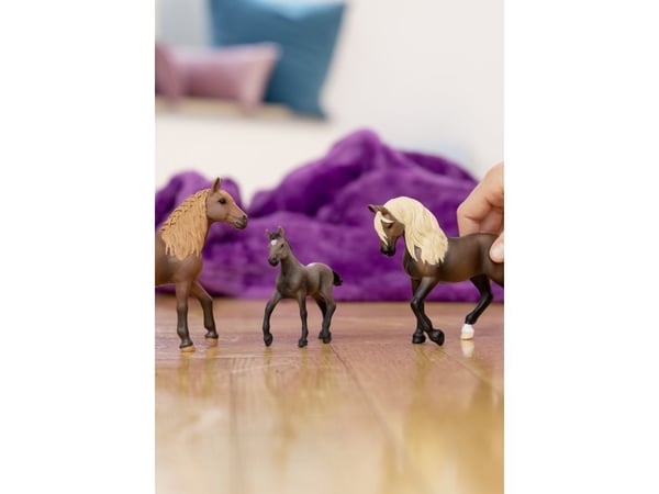 Schleich Paso Peruano föl