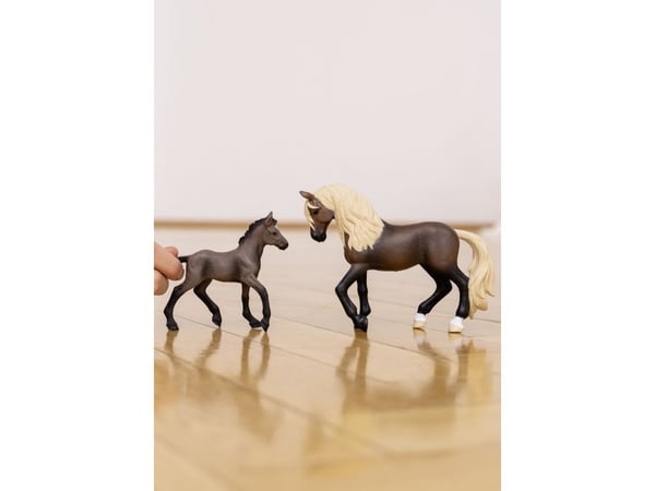 Schleich Paso Peruano föl