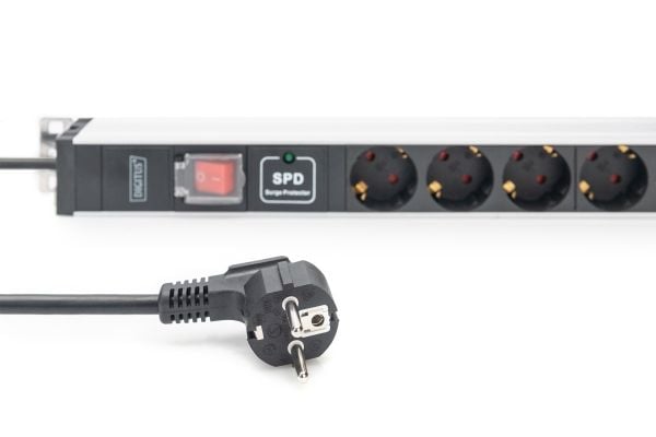 DIGITUS PDU 1HE 12x Schuko 16A lähdöt 230V/16A musta
