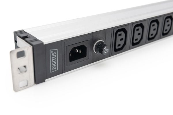 DIGITUS PDU 1U 9xC13 lähdöt 230V/10A musta