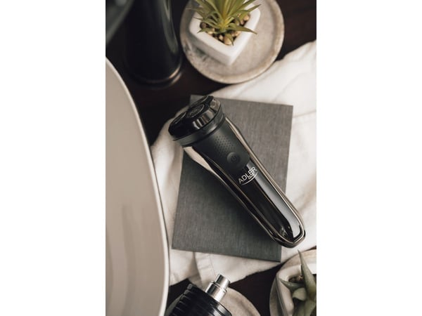 Adler AD 2933, Barberingsmaskin, Sort, Knapper, LCD, Batteri/USB, Lithium