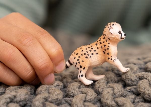 Schleich Cheetah Baby