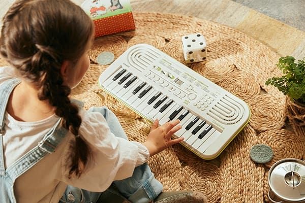 Casio SA-50 32 valkoinen/vihreä - Syntetisaattori