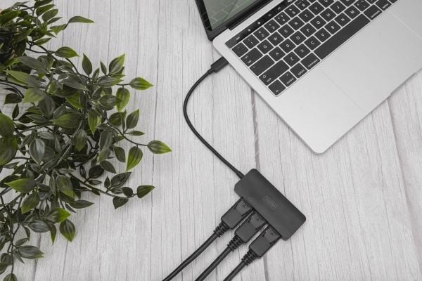 DIGITUS MST Hub - Videosplitter - USB-C - 3 x DisplayPort - stasjonær