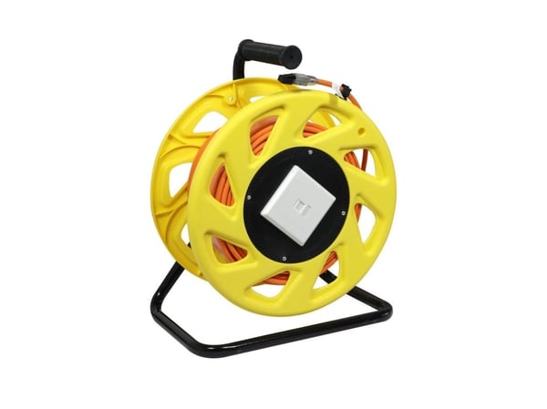 Kabeltrommel CAT6A 50m CAT7A råkabel SSTPSFTP med 1x stikkontakt RJ45CAT6A LSZH Synergy 21